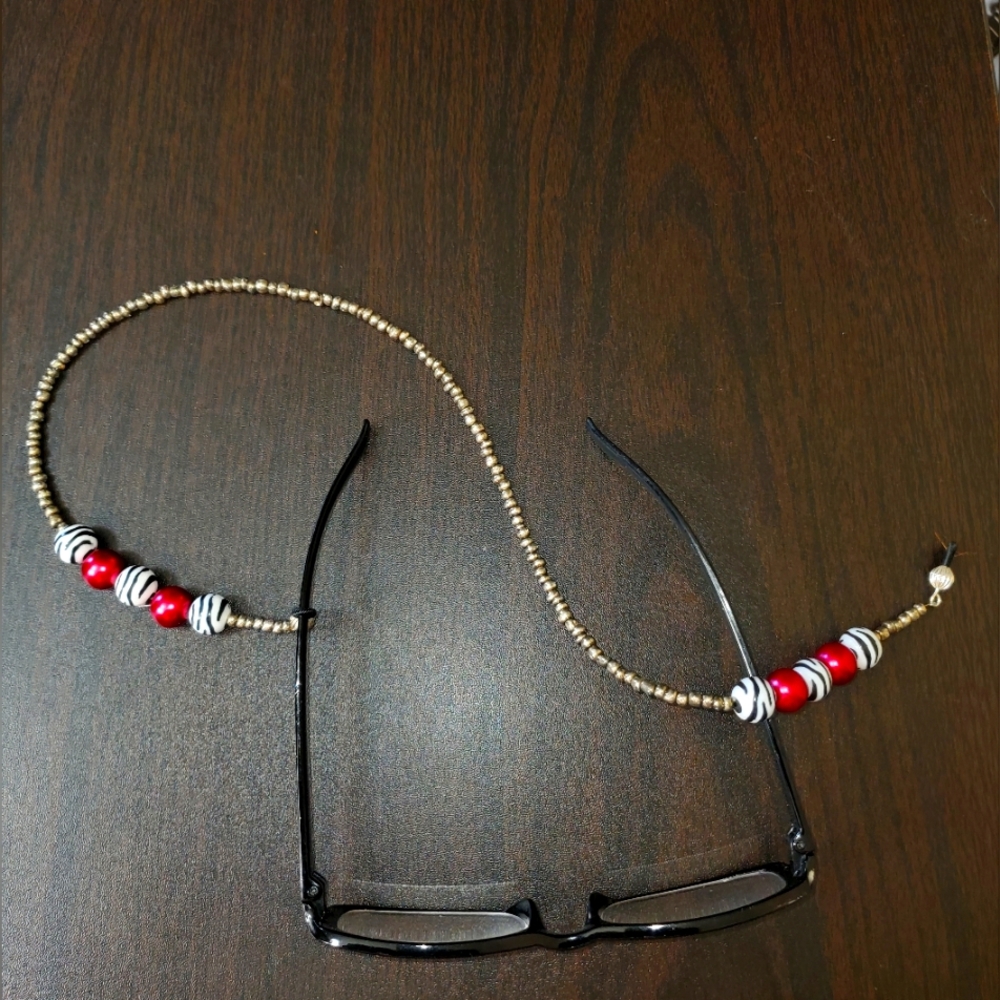 Handmade Red Blk & Wht Zebra Eye Glass Necklace